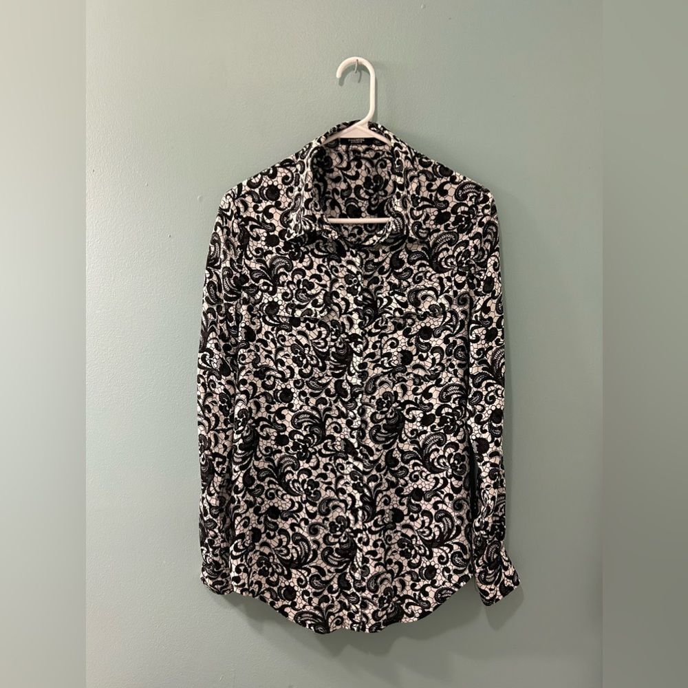 NWOT … PREMISE STUDIO “Size: 4” Top / Blouse